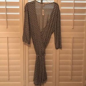 Black/White wrap dress